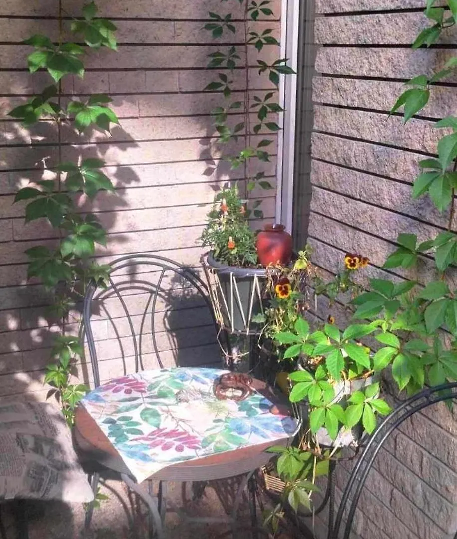 Apartament Wola Piec Pokoi Od 2 Do 5 Dni Warsaw Apartment